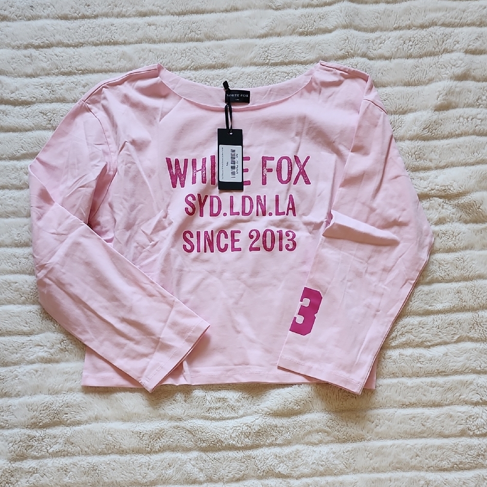 NWT Whitw Fox Topic Of Discussion Off Shoulder Oversized Long Sleeve Tee